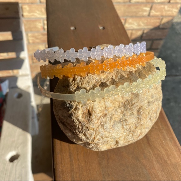 3 Color Changing Headbands - Picture 3 of 4